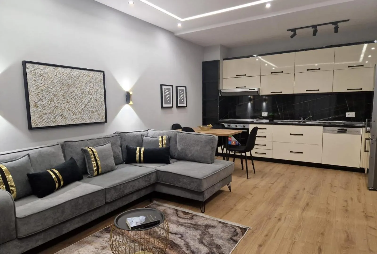 Daily Rent Apartment Tirana 0*,  Albânia